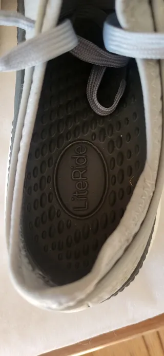 Zapatillas Crocs grises