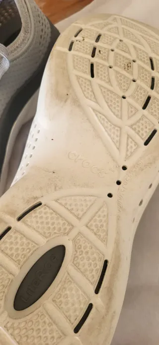 Zapatillas Crocs grises