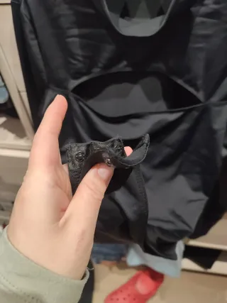 Body negro manga larga con abertura