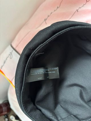 Gorra negra Primark talla única