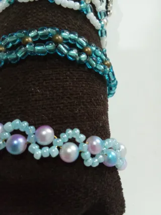 Pulseras de bisutería hechas a mano