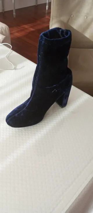 Botines azules marino de terciopelo