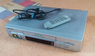 Reproductor VHS Panasonic NV-FJ613 con Mando