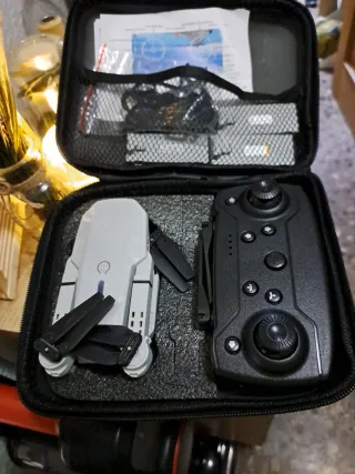 Dron Negro con Mando y Estuche