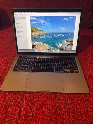 MacBook Pro M2 2022 Plata