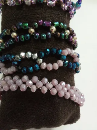 Pulseras de bisutería multicolor