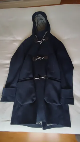 Abrigo paño azul marino con capucha