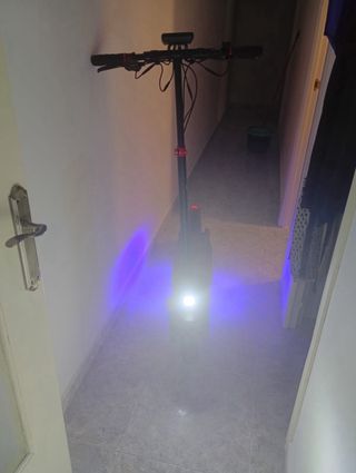 Patinete Eléctrico con Luces LED Azules
