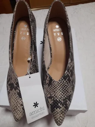 Zapatos de tacón efecto piel de serpiente