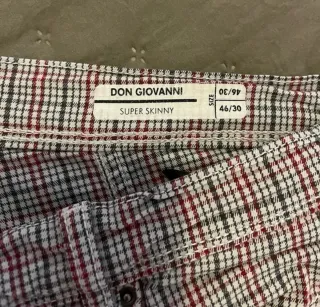 Pantalón Antonio Morato cuadros rojos