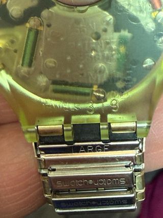 Swatch Chrono Golden Globe SCG100