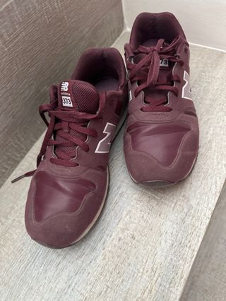Zapatillas New Balance 373 granate
