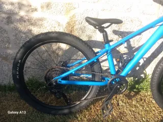 Bicicleta Giant 24 Blu