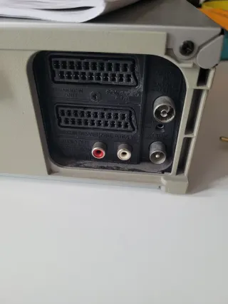 Reproductor grabador VHS Sharp VC-G465