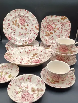 Set da tè inglese in stile vintage