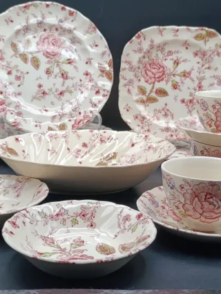 Set da tè inglese in stile vintage