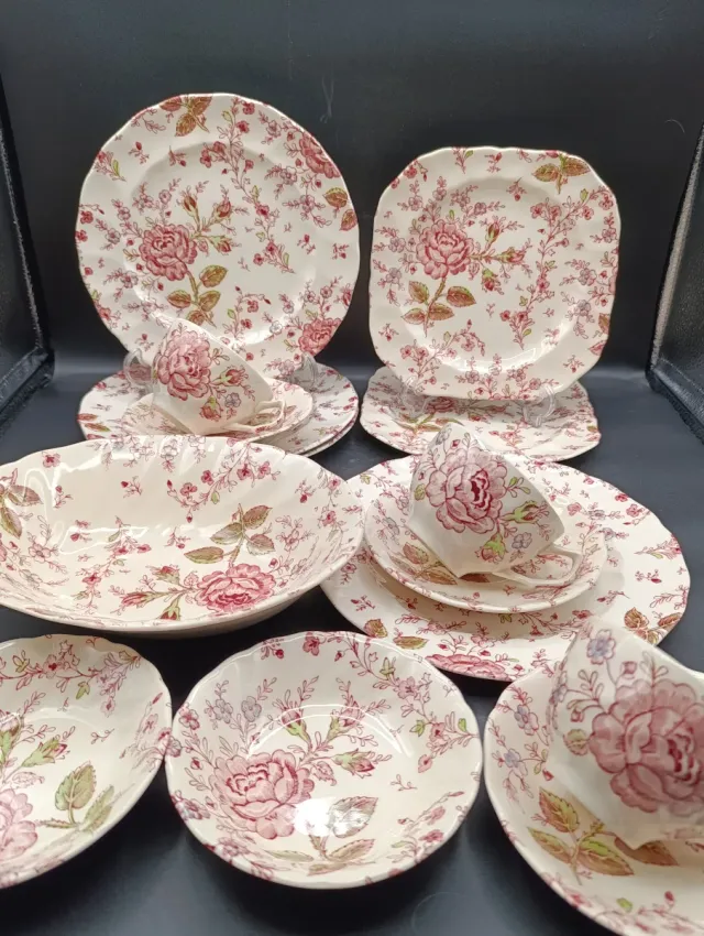 Set da tè inglese in stile vintage