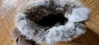 Botines marrones y grises con pelo