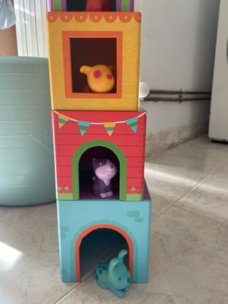 Juego de apilables con animales