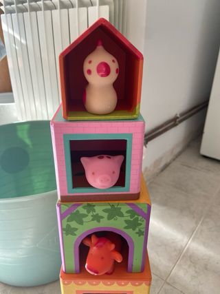 Juego de apilables con animales