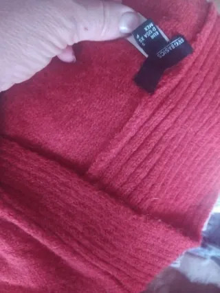 100undsRopa variada: naranja y azul