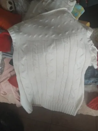 100undsRopa variada: naranja y azul