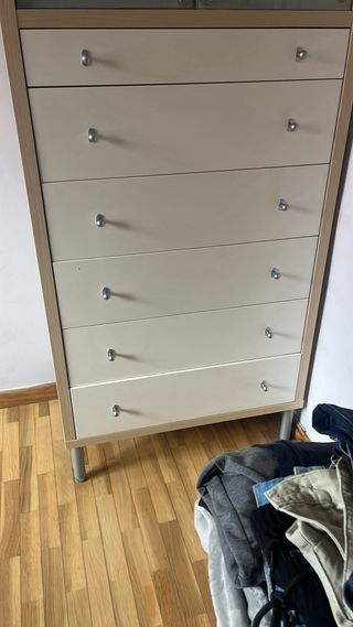 Mueble vitrina con cajones