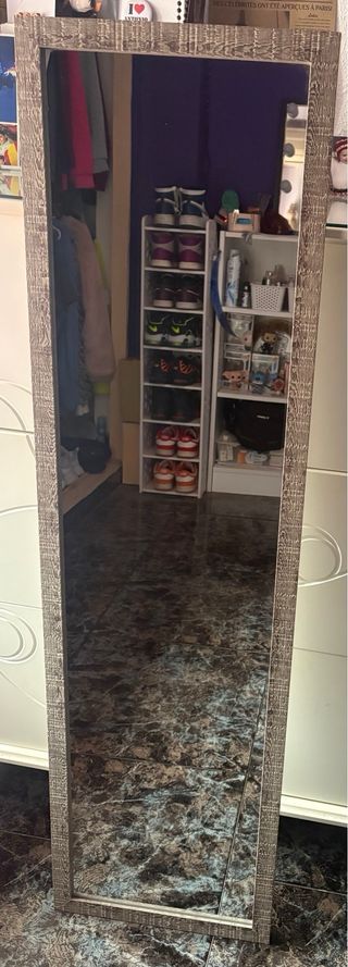 Specchio con cornice effetto legno beige/marrone