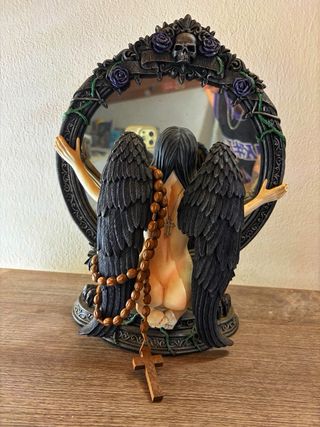 Specchio gotico con angelo