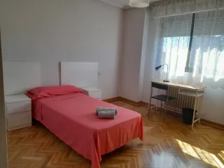 Habitacion con baño para universitaria