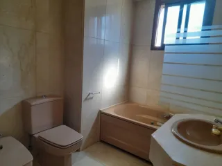 Habitacion con baño para universitaria