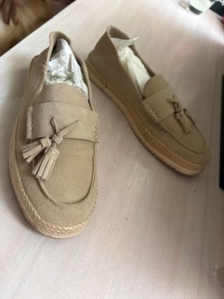 Zapatos Zara Beige Mujer