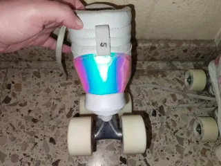 Patines de 4 ruedas blancos