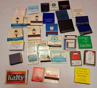 Scatole di fiammiferi vintage straniere