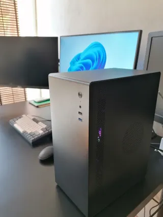 PC Server Xeon E5-2680 v4 RAM 32 GB