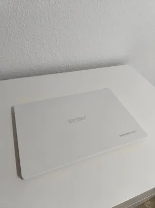 ASUS Chromebook Plus CX34 i3