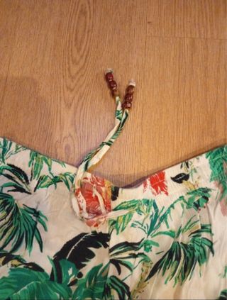 Pantalones cortos tropicales talla S