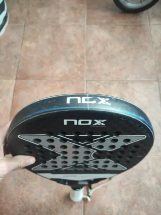 Pala Pádel Nox AT10 12K 2024