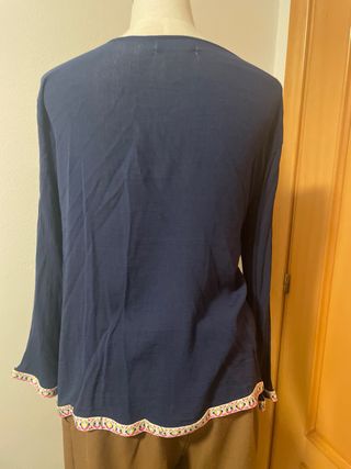 Chaqueta bordada multicolor