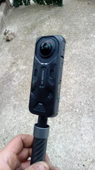 Cámara Insta360 X4