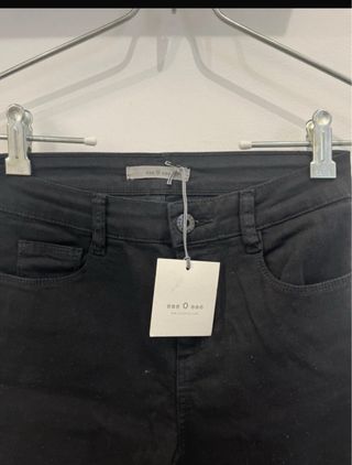 Pantalones pitillo negros Peter