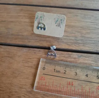 Pendientes acero música