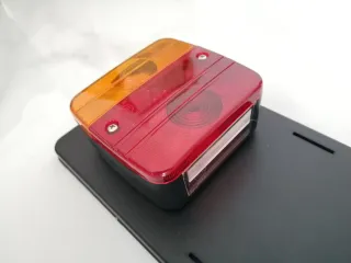 Soporte matrícula y luces traseras/placa V20