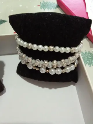 Lote de pulseras perlas y piedras