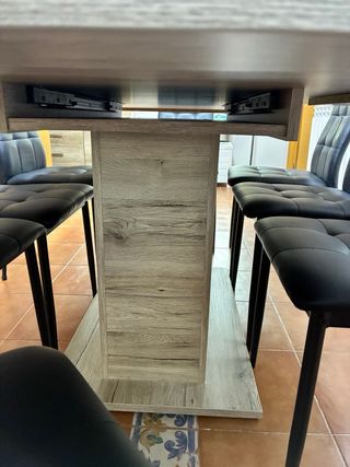 8 sillas polipiel negras