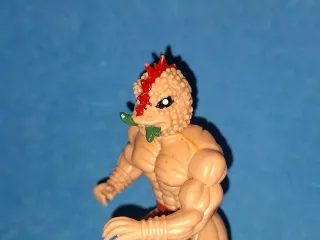 Figura Juyba Guerreros Jinetes del Espacio