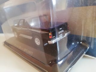 Toyota hilux pickup 1:43