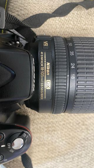 Cámara Réflex Nikon D5300 / 18-105