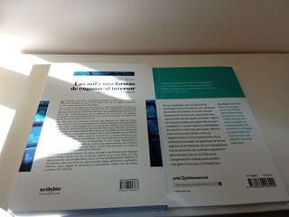 Lote de libros sobre economía