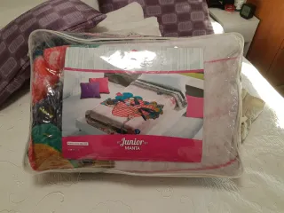 Manta de forro polar con corazones y flores